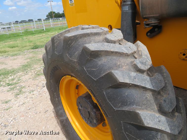 image for item EJ9639 JCB 509-42 telehandler