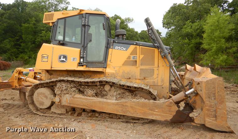 image for item EK9506 2011 John Deere 850K dozer