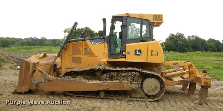 image for item EK9506 2011 John Deere 850K dozer