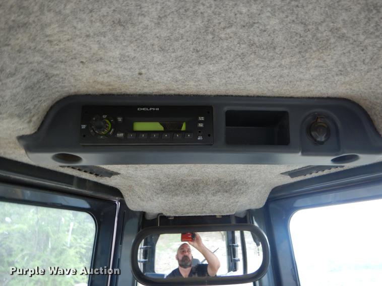 image for item EK9506 2011 John Deere 850K dozer