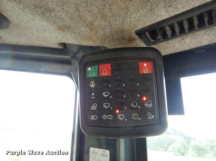 image for item EK9506 2011 John Deere 850K dozer