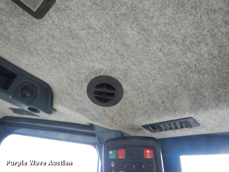 image for item EK9506 2011 John Deere 850K dozer