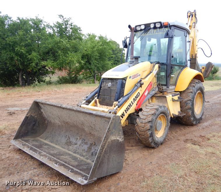 image for item EK9507 2011 New Holland B95B backhoe