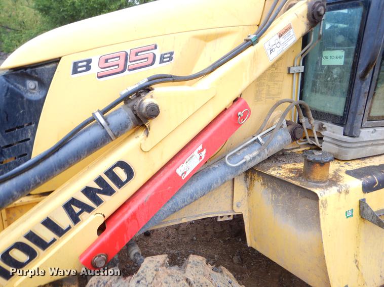 image for item EK9507 2011 New Holland B95B backhoe