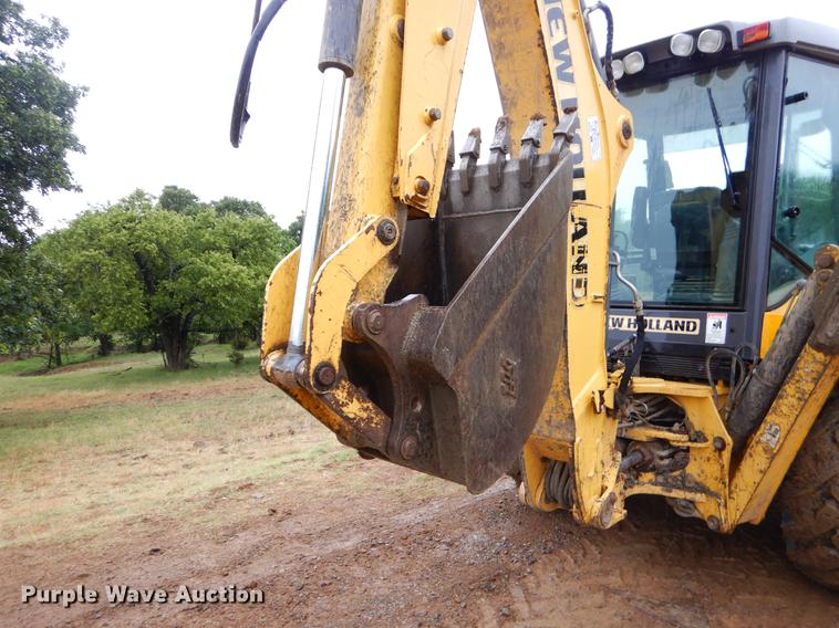 image for item EK9507 2011 New Holland B95B backhoe