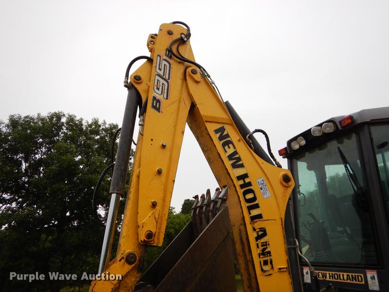 image for item EK9507 2011 New Holland B95B backhoe