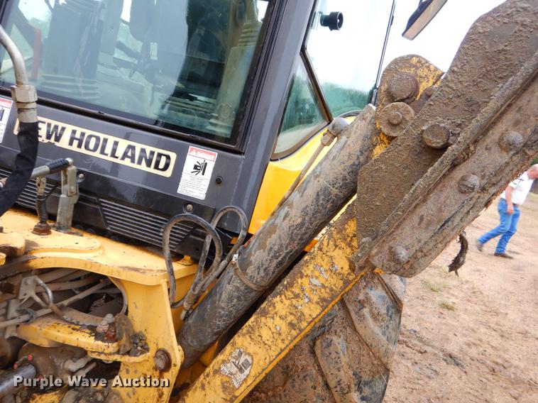 image for item EK9507 2011 New Holland B95B backhoe