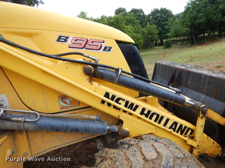 image for item EK9507 2011 New Holland B95B backhoe