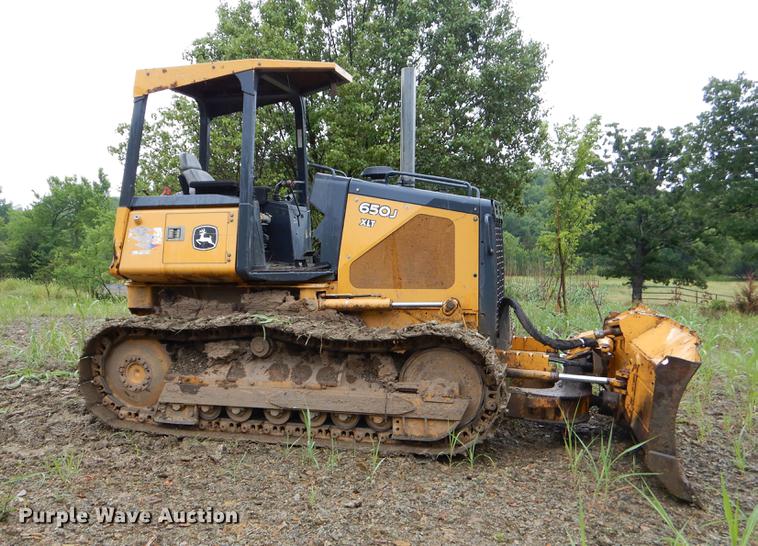 image for item EK9508 2007 John Deere 650J dozer