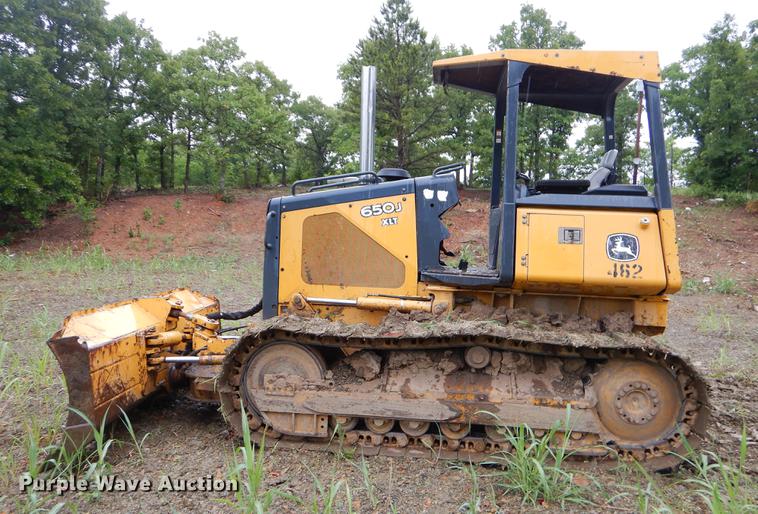 image for item EK9508 2007 John Deere 650J dozer