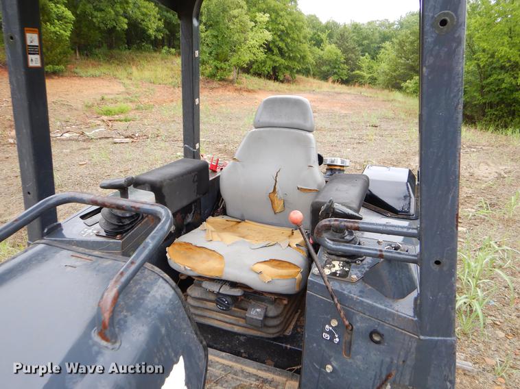 image for item EK9508 2007 John Deere 650J dozer