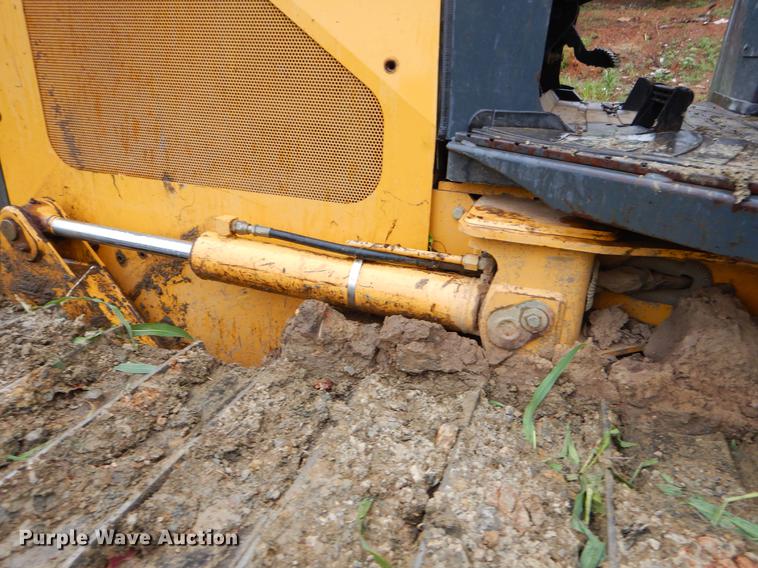 image for item EK9508 2007 John Deere 650J dozer