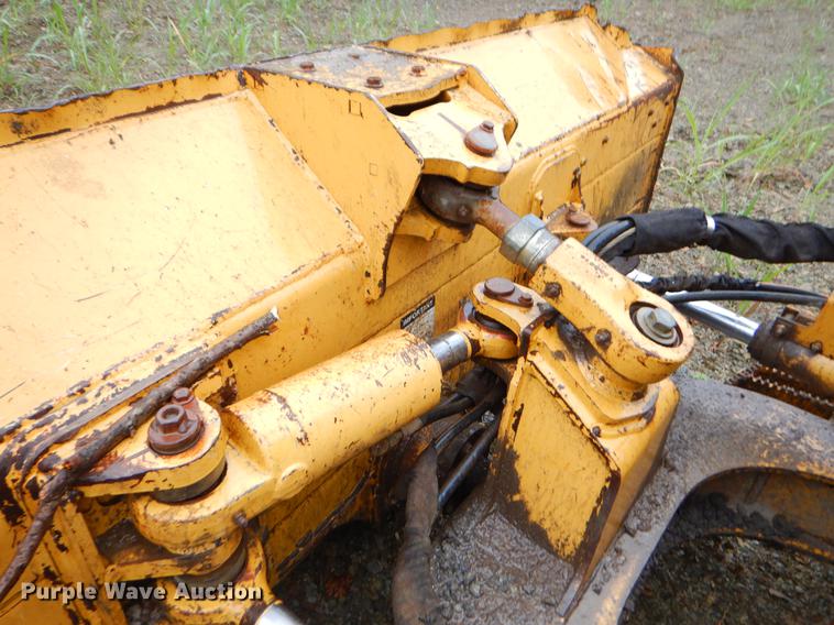 image for item EK9508 2007 John Deere 650J dozer