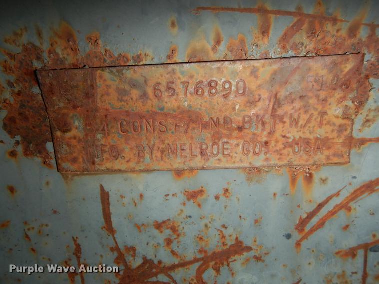 image for item EM9533 Melroe 54"W skid steer bucket