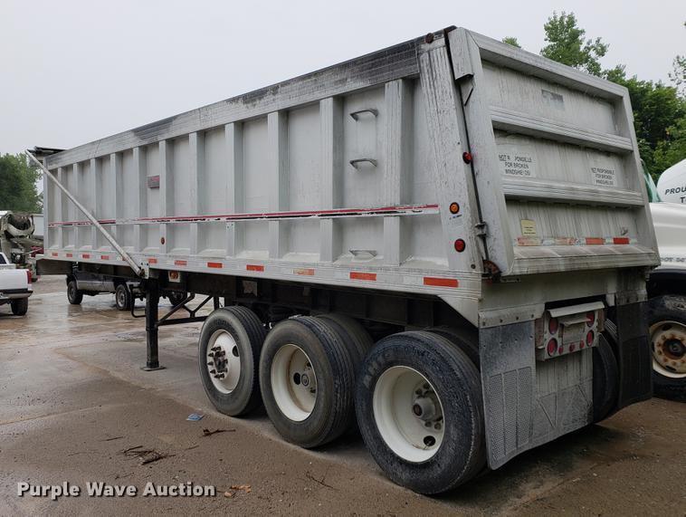 image for item EP9456 2002 Travis end dump trailer