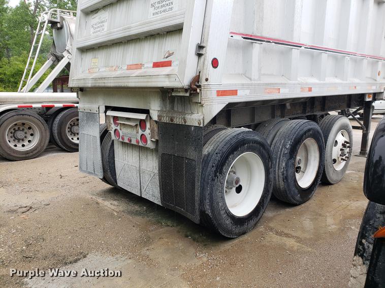 image for item EP9456 2002 Travis end dump trailer