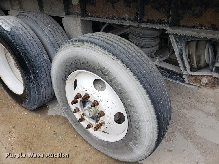 image for item EP9456 2002 Travis end dump trailer