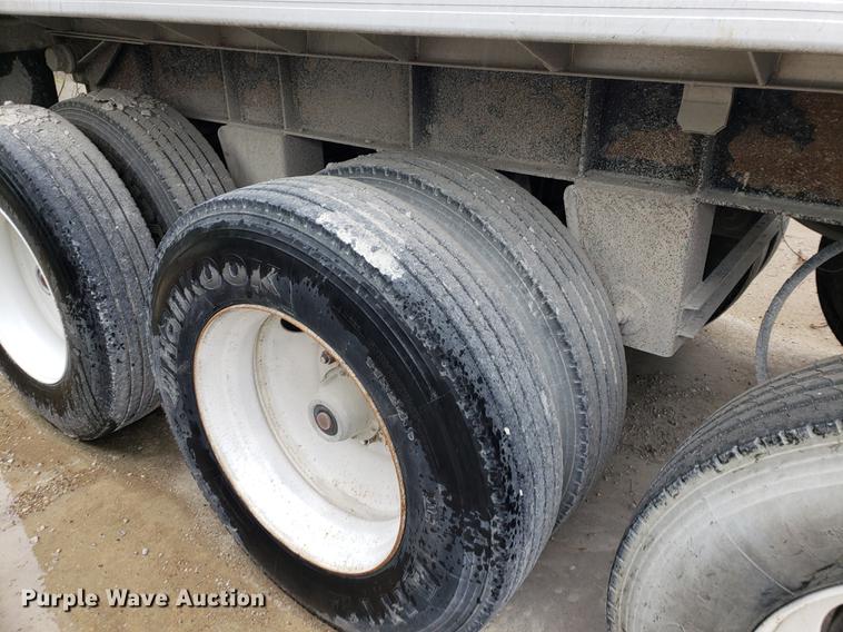 image for item EP9456 2002 Travis end dump trailer