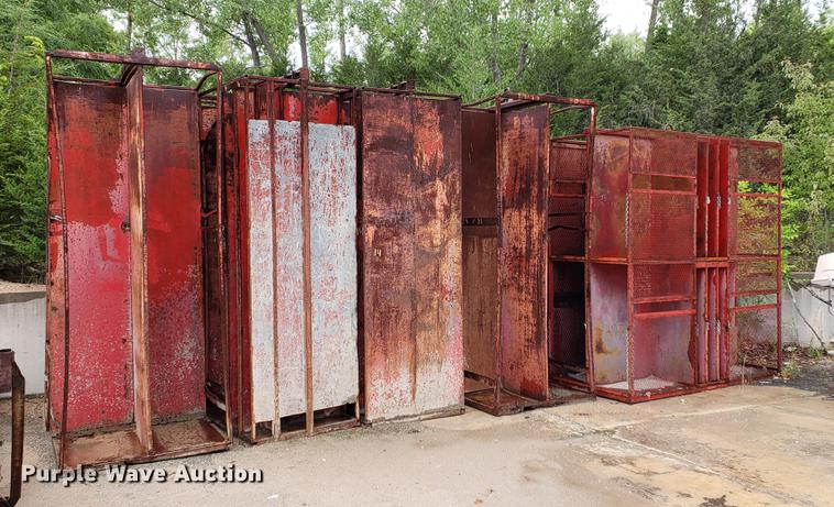 image for item EP9458 Approximately 10 concrete form baskets