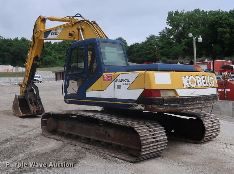 image for item EP9468 1994 Kobelco SK200LC excavator