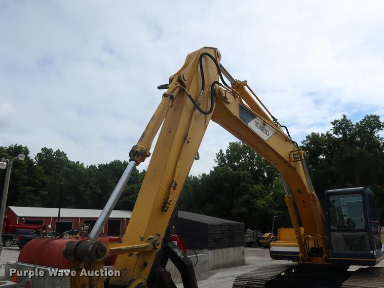 image for item EP9468 1994 Kobelco SK200LC excavator