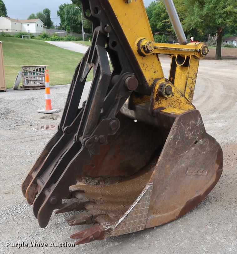 image for item EP9468 1994 Kobelco SK200LC excavator