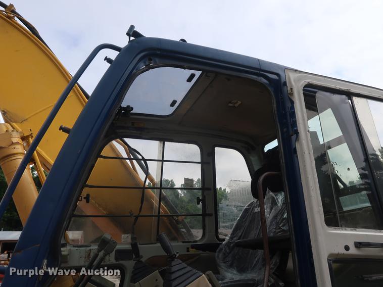 image for item EP9468 1994 Kobelco SK200LC excavator