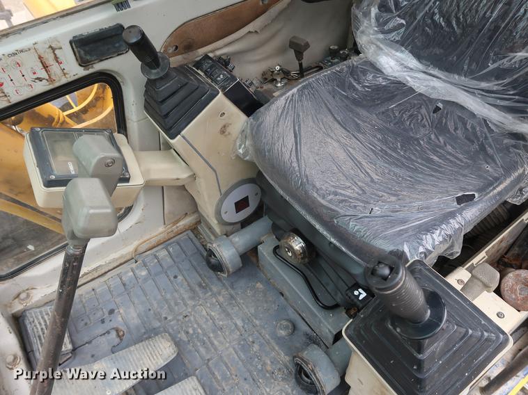 image for item EP9468 1994 Kobelco SK200LC excavator