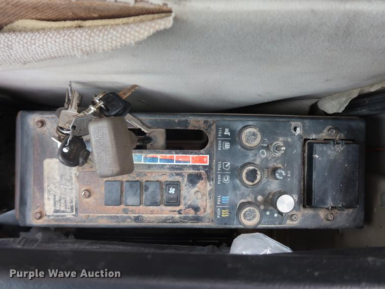 image for item EP9468 1994 Kobelco SK200LC excavator