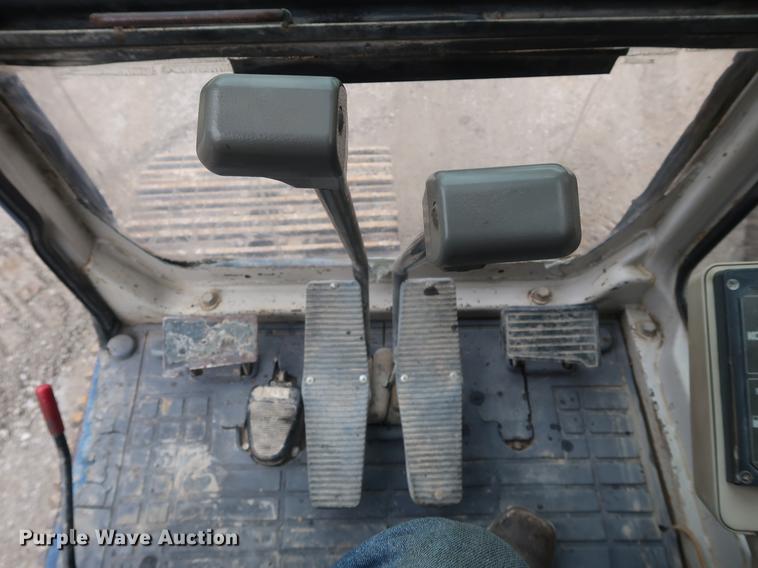 image for item EP9468 1994 Kobelco SK200LC excavator