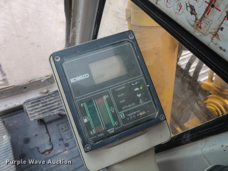 image for item EP9468 1994 Kobelco SK200LC excavator