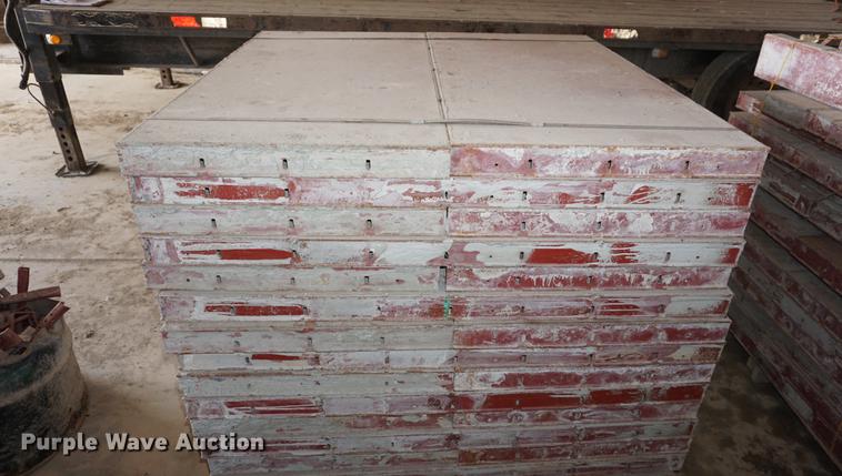 image for item ES9855 Simons concrete forms