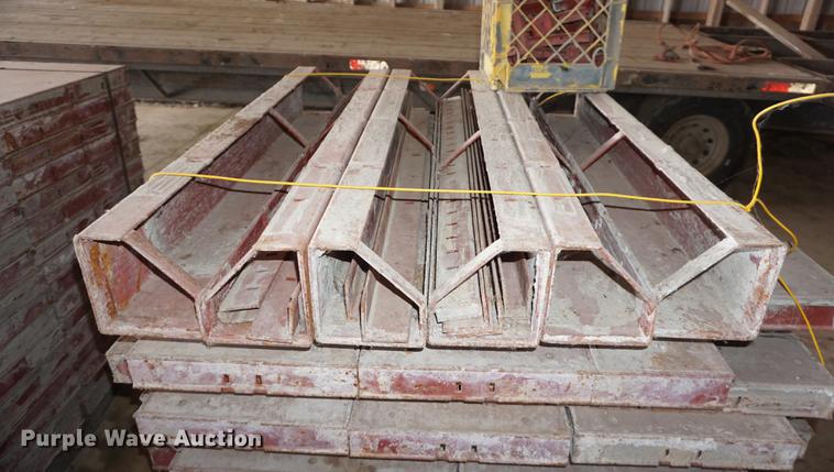 image for item ES9855 Simons concrete forms