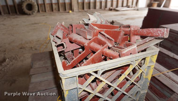 image for item ES9855 Simons concrete forms