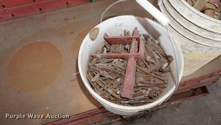 image for item ES9855 Simons concrete forms