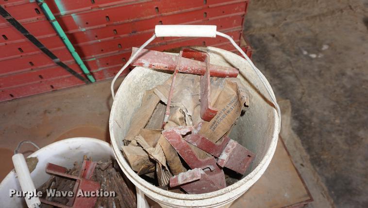 image for item ES9855 Simons concrete forms