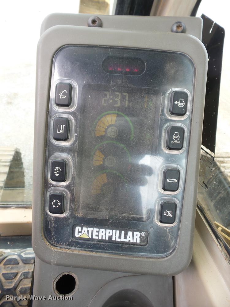 image for item J8501 1998 Caterpillar 322B L long reach excavator