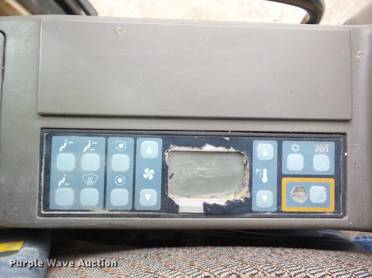 image for item J8501 1998 Caterpillar 322B L long reach excavator