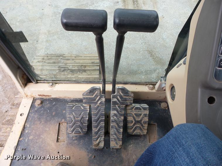 image for item J8501 1998 Caterpillar 322B L long reach excavator