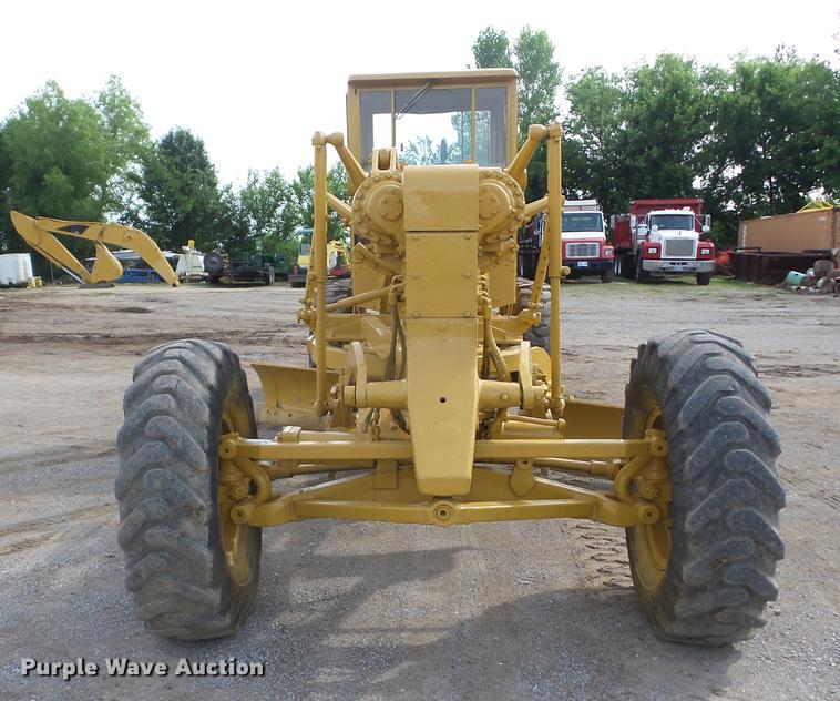 image for item J8502 1969 Caterpillar 12F rigid frame motor grader