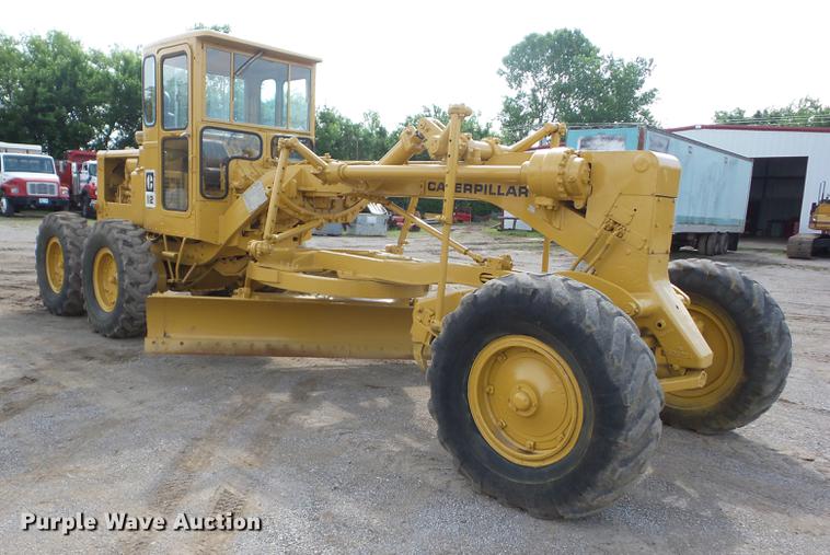 image for item J8502 1969 Caterpillar 12F rigid frame motor grader
