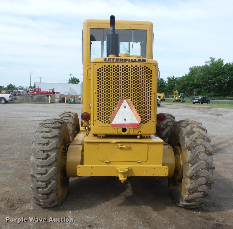 image for item J8502 1969 Caterpillar 12F rigid frame motor grader