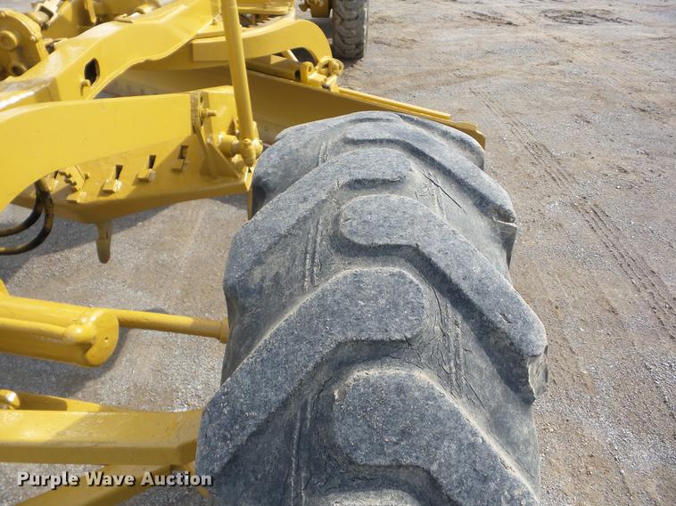 image for item J8502 1969 Caterpillar 12F rigid frame motor grader