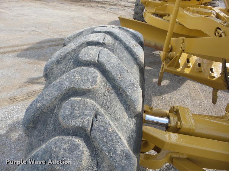 image for item J8502 1969 Caterpillar 12F rigid frame motor grader