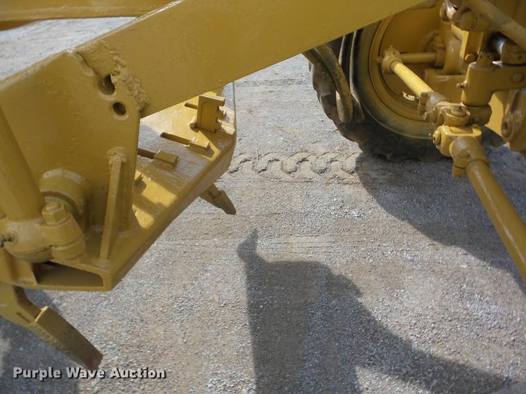 image for item J8502 1969 Caterpillar 12F rigid frame motor grader