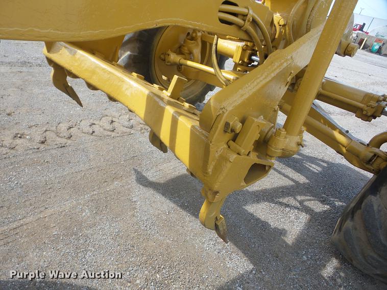 image for item J8502 1969 Caterpillar 12F rigid frame motor grader