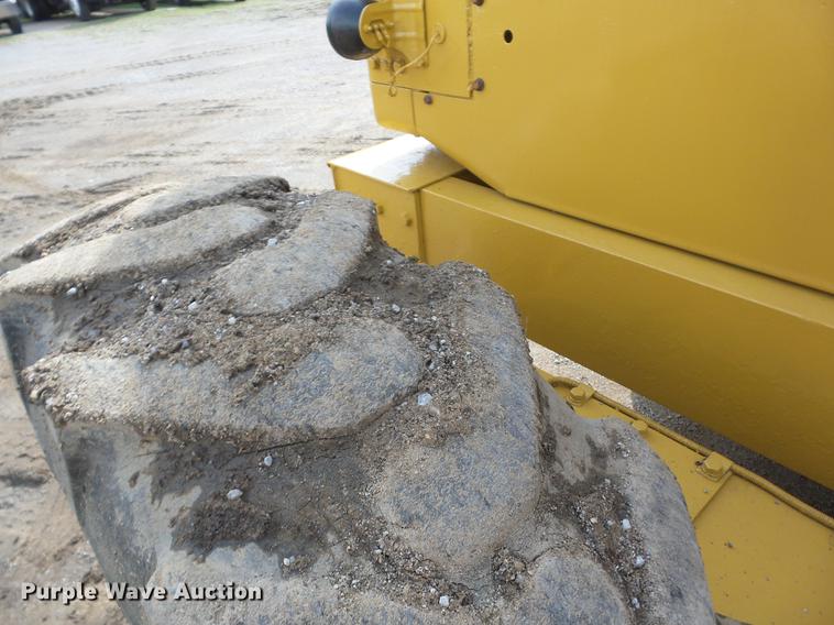 image for item J8502 1969 Caterpillar 12F rigid frame motor grader