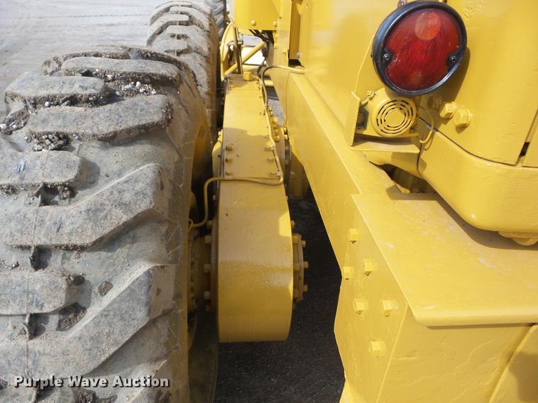 image for item J8502 1969 Caterpillar 12F rigid frame motor grader