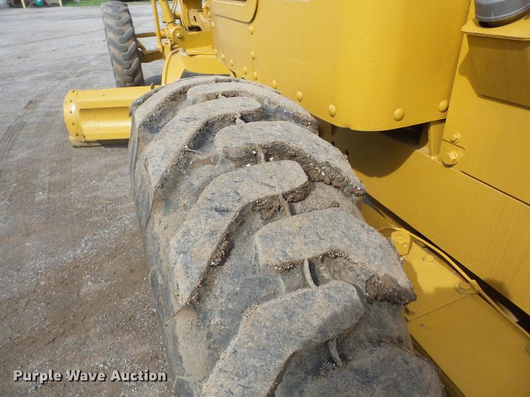 image for item J8502 1969 Caterpillar 12F rigid frame motor grader