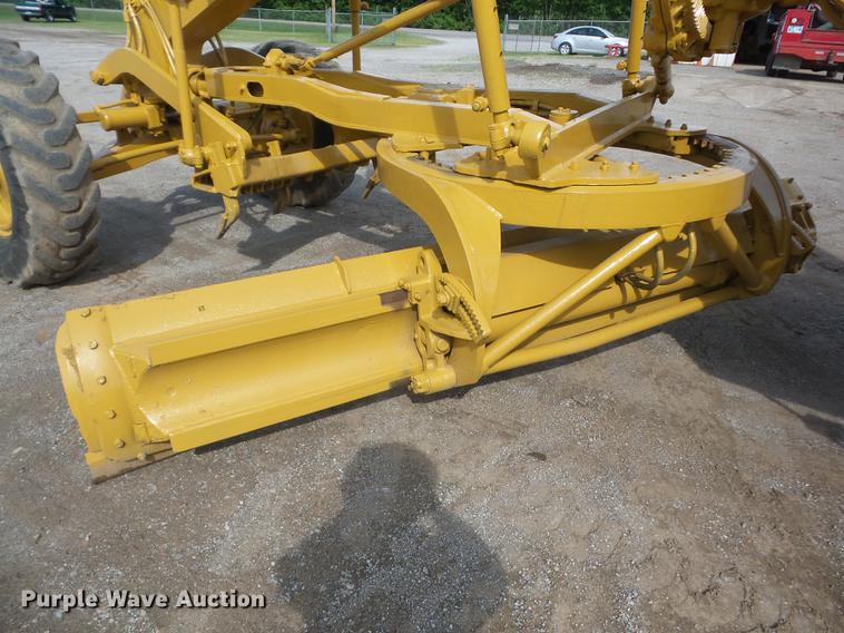image for item J8502 1969 Caterpillar 12F rigid frame motor grader